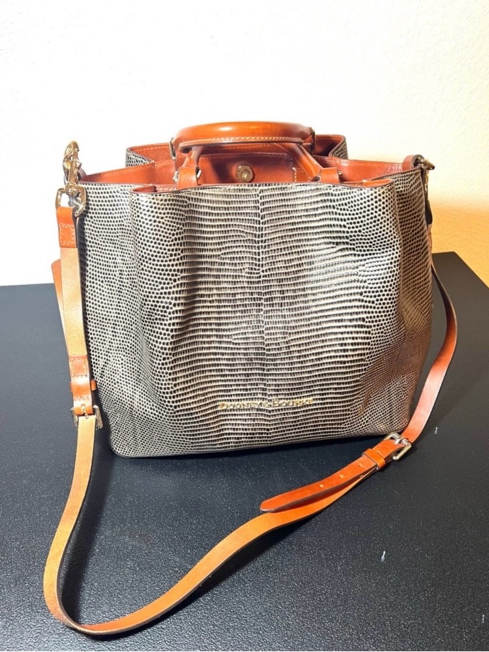 Dooney & Bourke Lizard Embossed Leather Satchel Brown Tan Crossbody - Picture 2 of 14